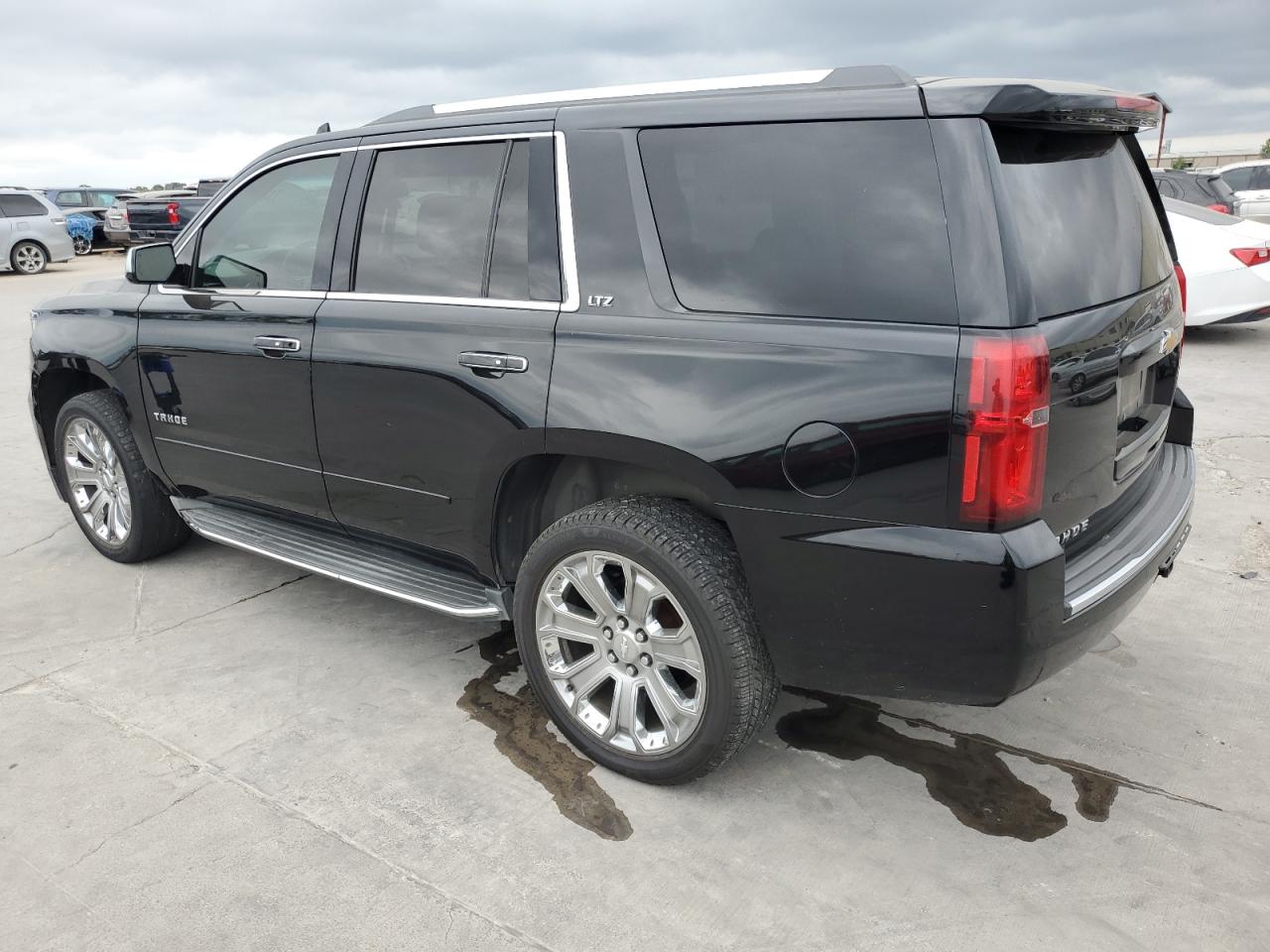 Изображение 2 2016 CHEVROLET TAHOE C1500 LTZ 2016 с VIN 1GNSCCKC0GR101917