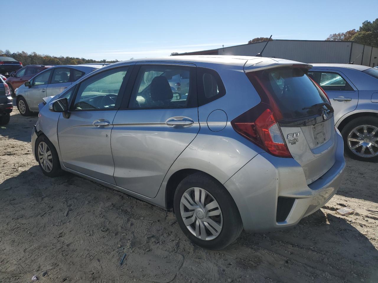 Изображение 2 2015 HONDA FIT LX 2015 с VIN 3HGGK5H51FM735440