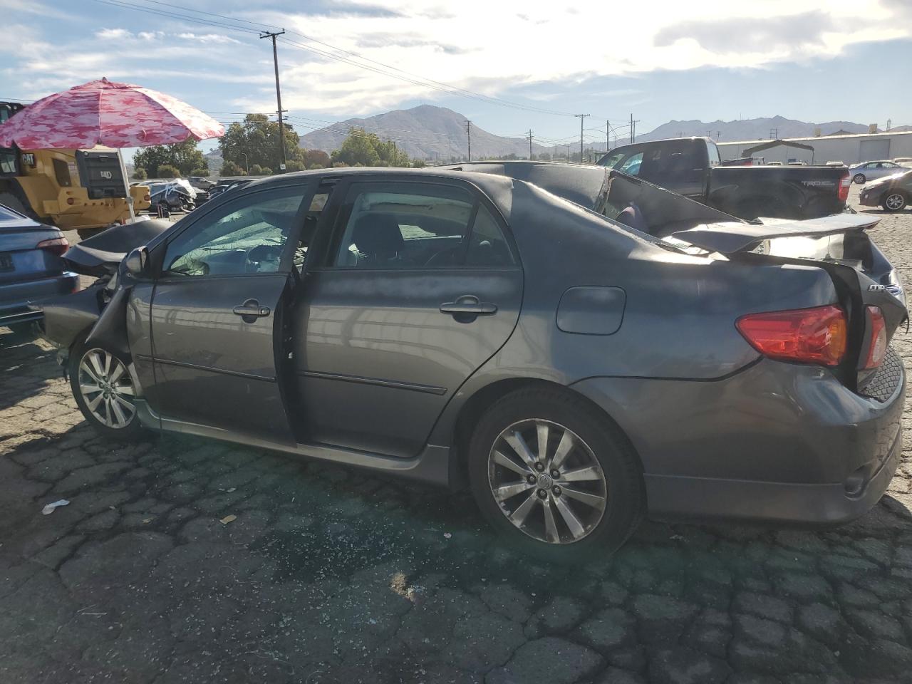 Изображение 2 2010 TOYOTA COROLLA BASE 2010 с VIN 2T1BU4EE2AC528994