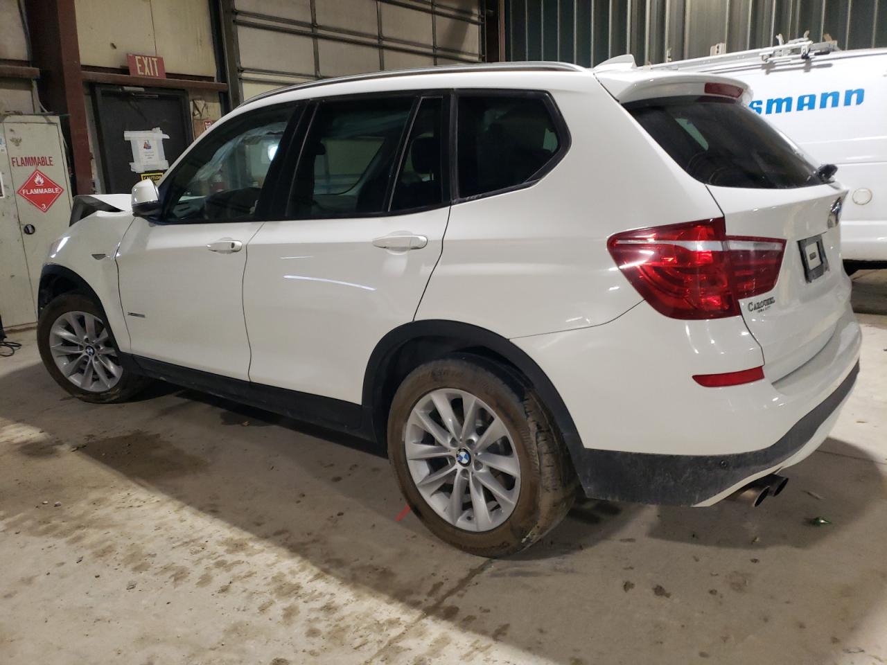 Obraz 2 z 2016 BMW X3 XDRIVE28I 2016 z VIN 5UXWX9C50G0D66912
