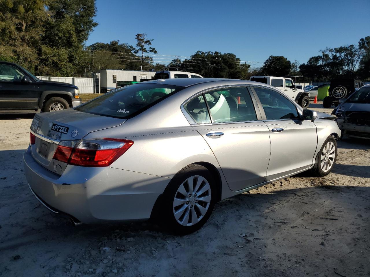 Image 3 of 2013 HONDA ACCORD EXL 2013 with VIN 1HGCR2F85DA116324