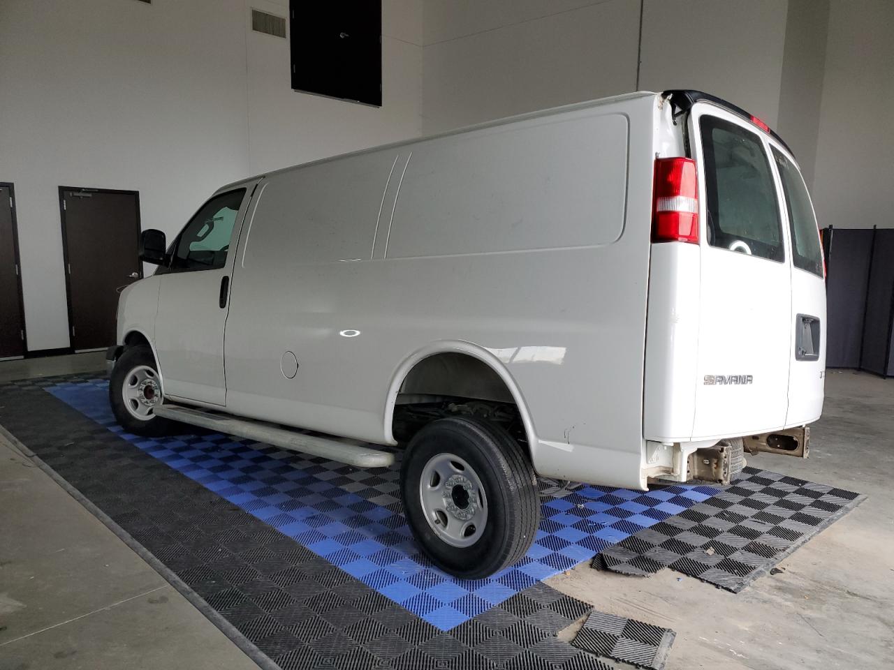 Изображение 2 2022 GMC SAVANA G2500 2022 с VIN 1GTW7AFP5N1156942