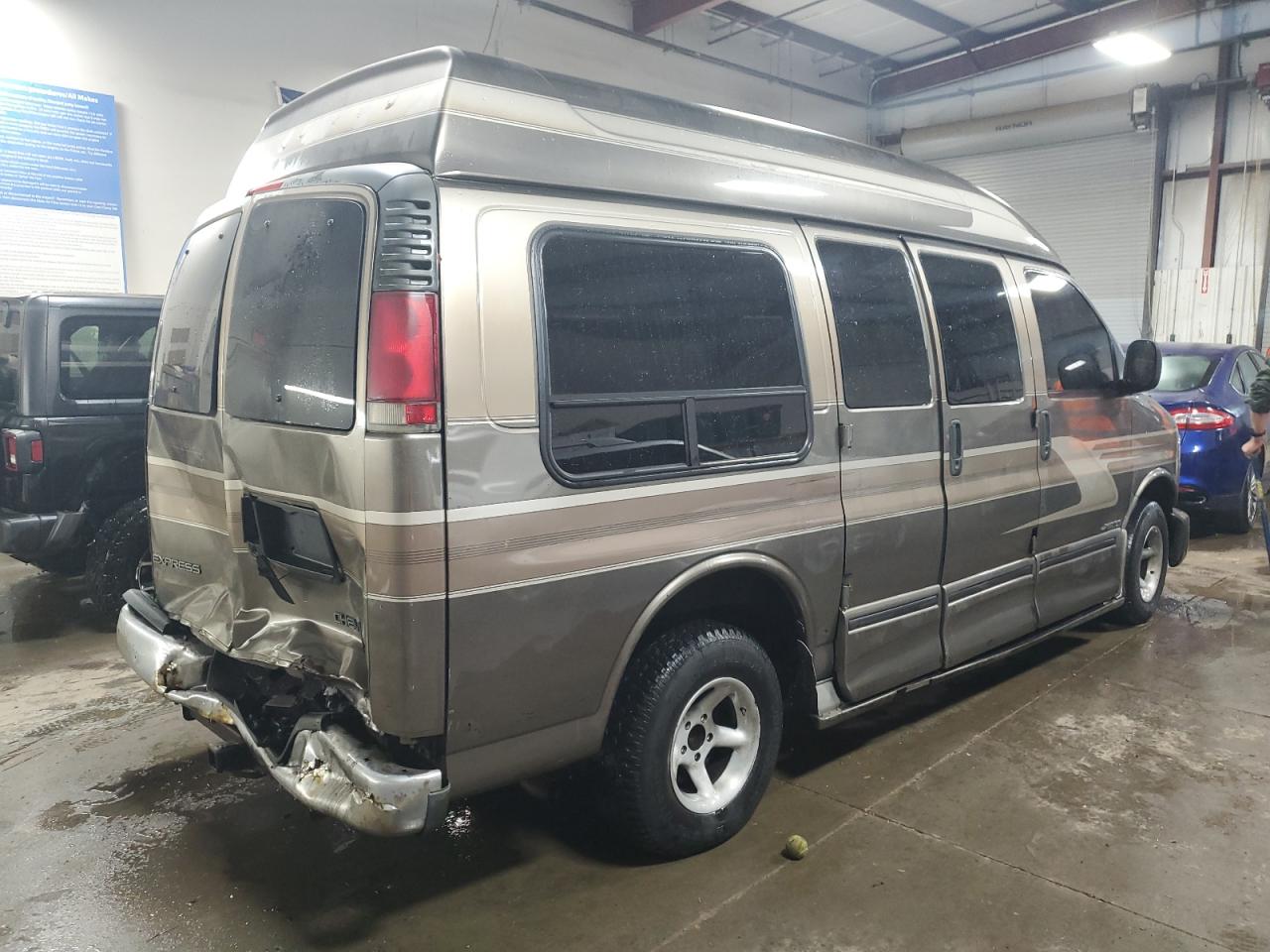 Изображение 3 1999 CHEVROLET EXPRESS G1500  1999 с VIN 1GBFG15R7X1047537