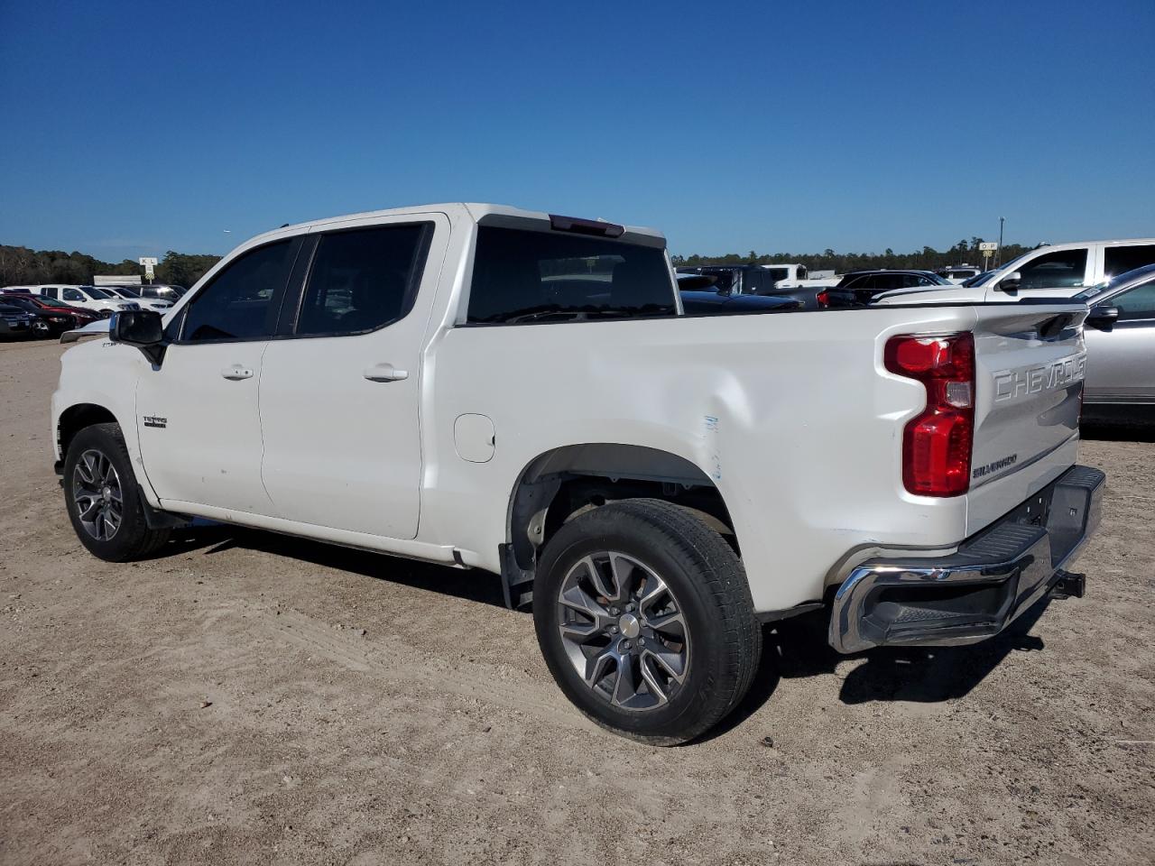 Изображение 2 2020 CHEVROLET SILVERADO C1500 LT 2020 с VIN 3GCPWCEDXLG159294