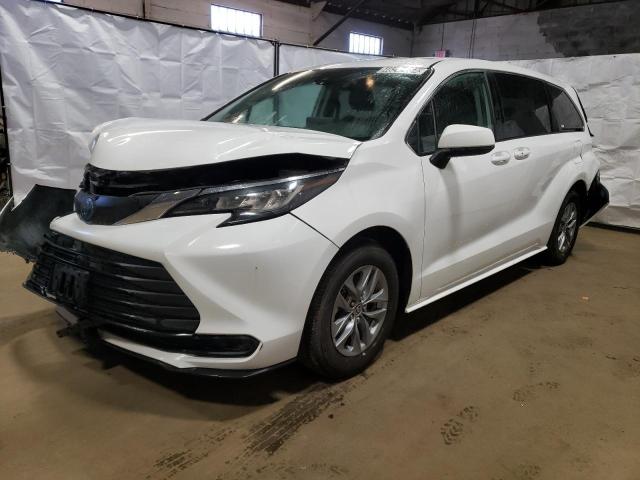 2022 TOYOTA SIENNA LE 2022 image