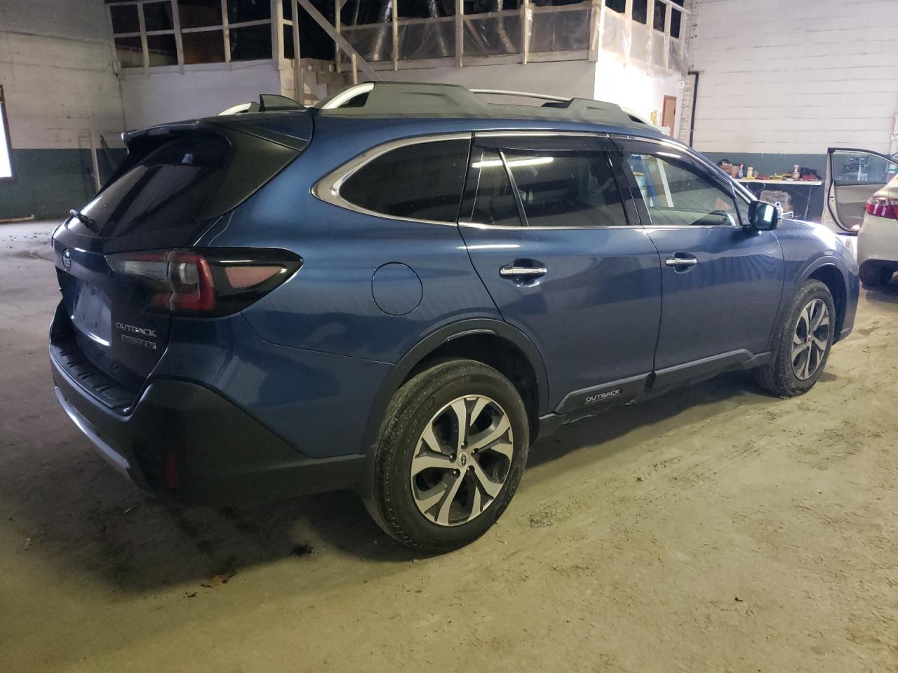 Obraz 3 z 2021 SUBARU OUTBACK TOURING 2021 z VIN 4S4BTGPD5M3140417