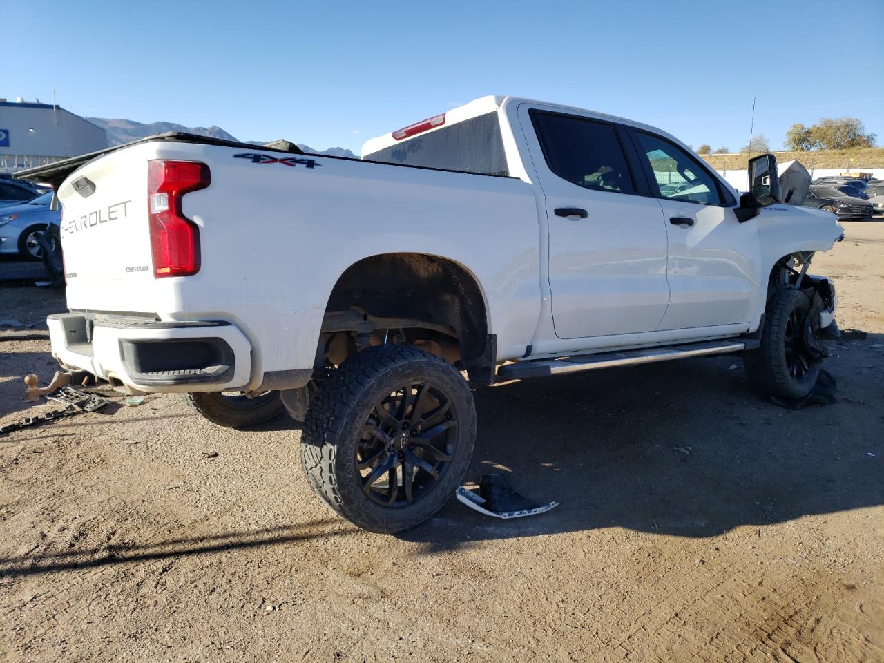 Image 3 of 2020 CHEVROLET SILVERADO K1500 CUSTOM 2020 with VIN 3GCUYBEF0LG319028