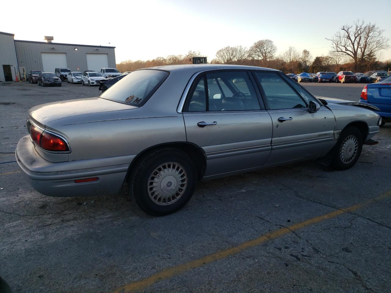 Image 3 of 1998 BUICK LESABRE LIMITED 1998 with VIN 1G4HR52K9WH532776