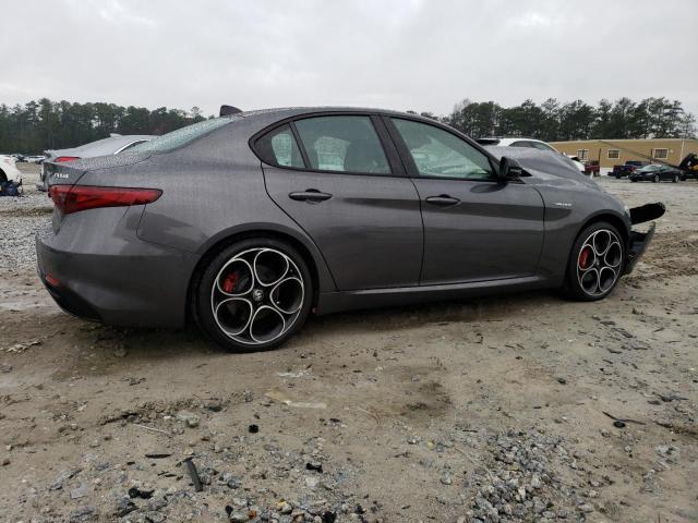 Obraz 3 z 2022 ALFA ROMEO GIULIA SUPER 2022 z VIN ZARFAMBN4N7664068