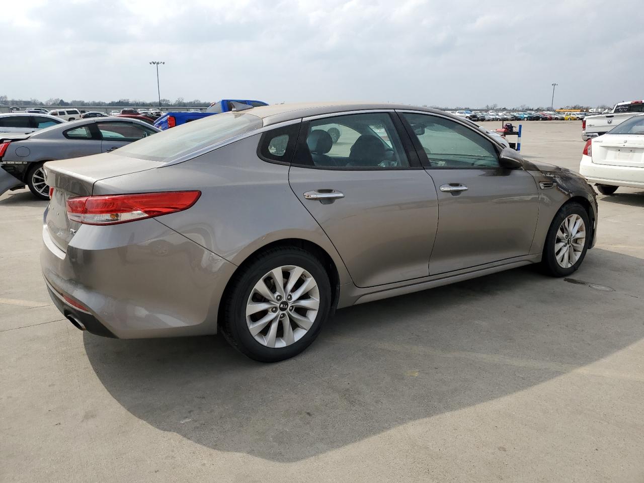 Изображение 3 2016 KIA OPTIMA EX 2016 с VIN 5XXGU4L34GG092626