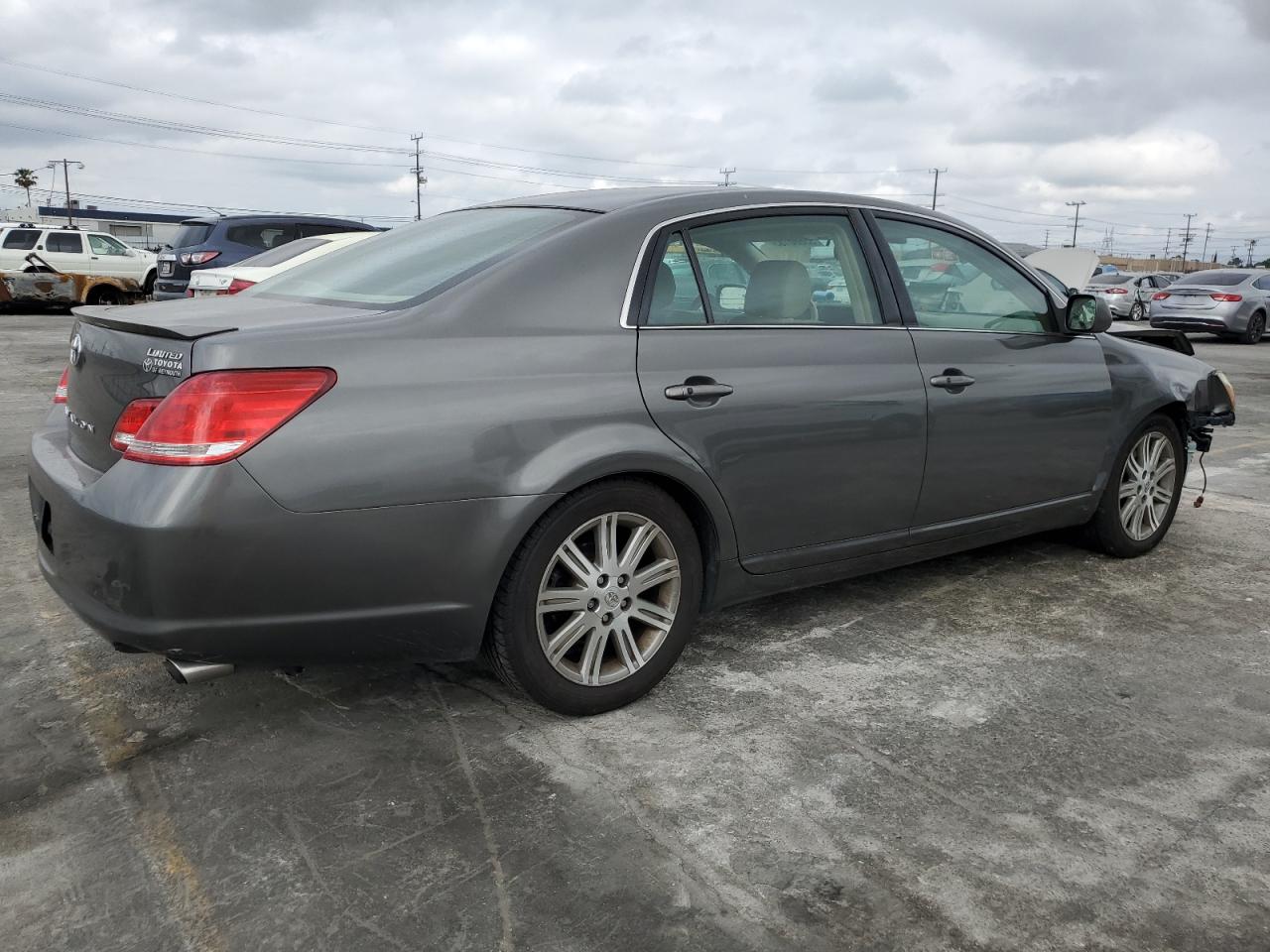 Image 3 of 2006 TOYOTA AVALON XL 2006 with VIN 4T1BK36B96U107333