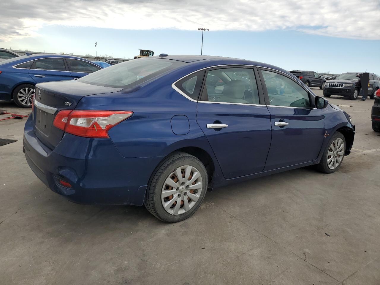 Obraz 3 z 2016 NISSAN SENTRA S 2016 z VIN 3N1AB7AP8GY338641