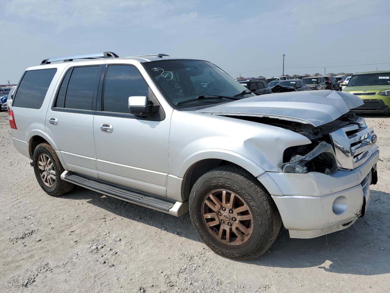 Image 2 of 2013 FORD EXPEDITION LIMITED 2013 with VIN 1FMJU1K55DEF27348