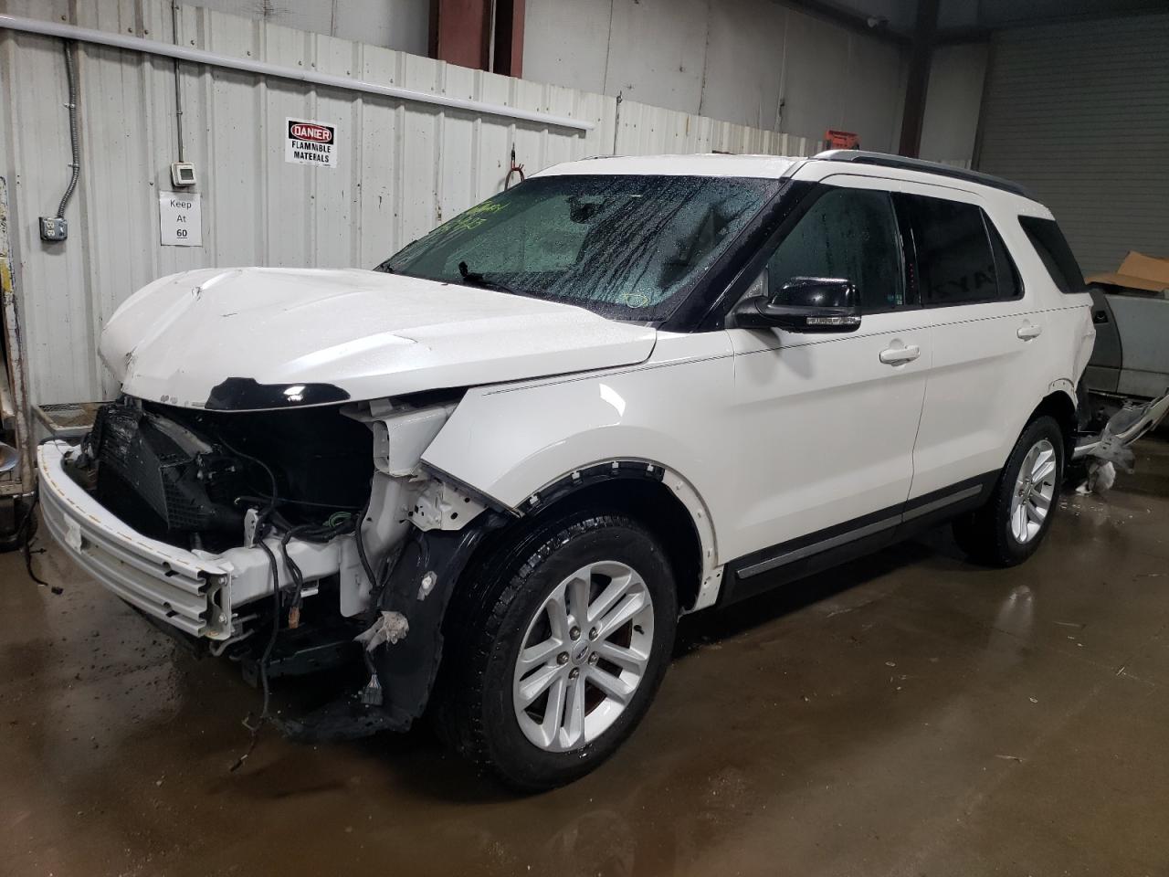 2016 FORD EXPLORER XLT 2016 image