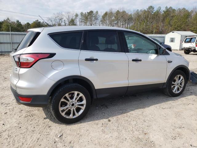 Image 3 of 2017 FORD ESCAPE SE 2017 with VIN 1FMCU9GD2HUE39490