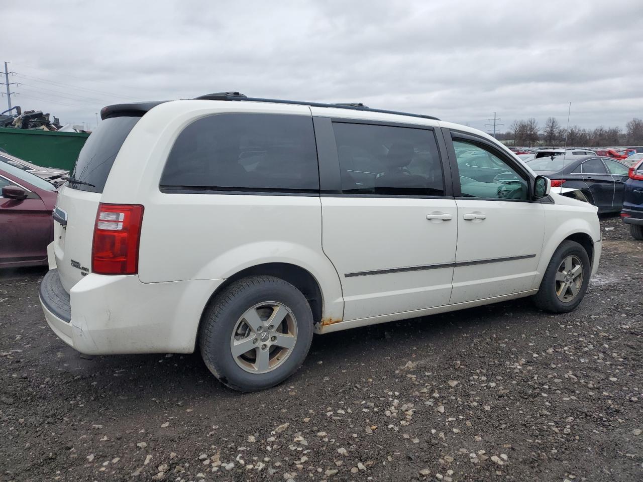 Obraz 3 z 2010 DODGE GRAND CARAVAN SXT 2010 z VIN 2D4RN5D19AR155133