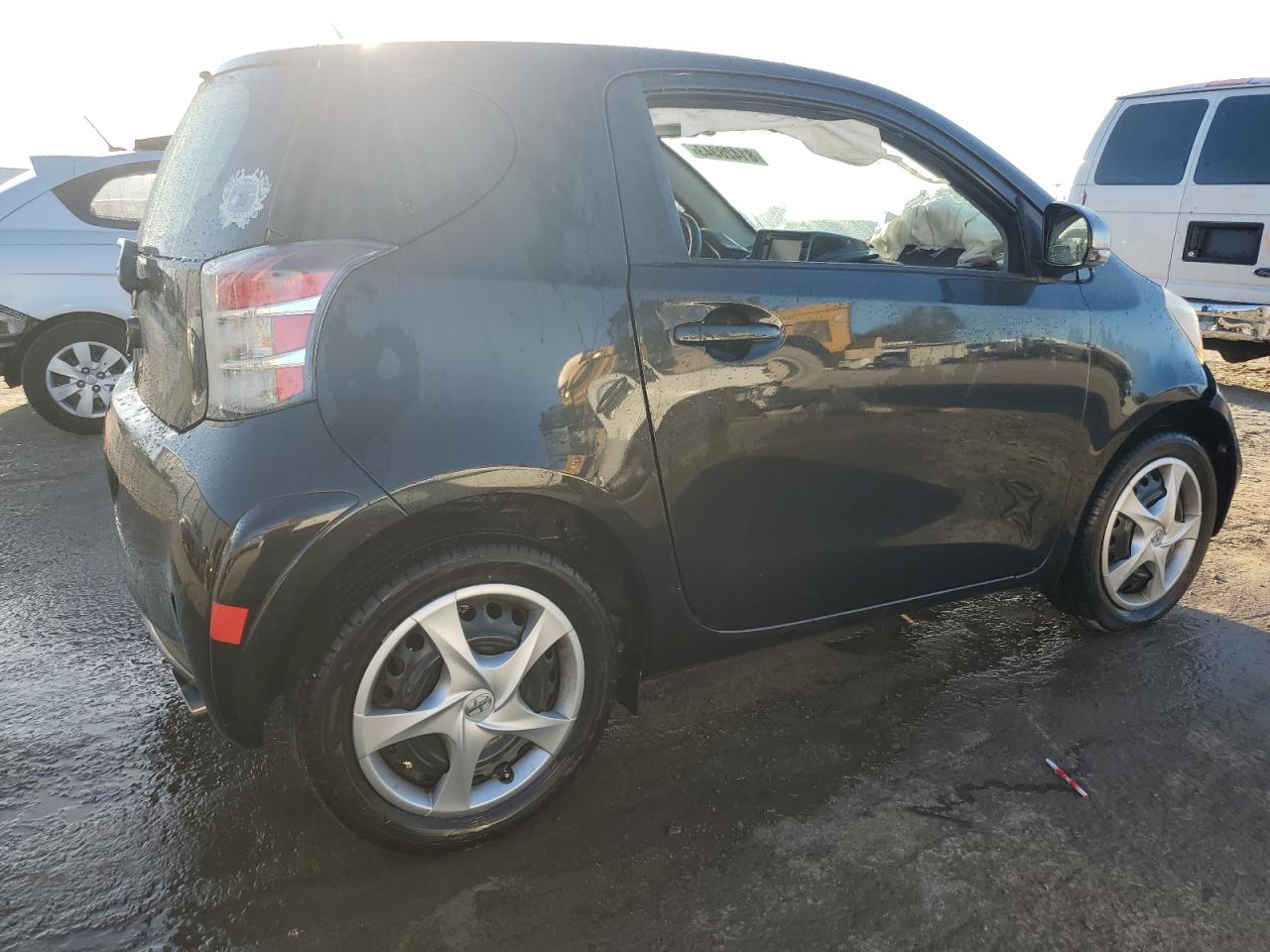 Image 3 of 2014 TOYOTA SCION IQ  2014 with VIN JTNJJXB04EJ028131