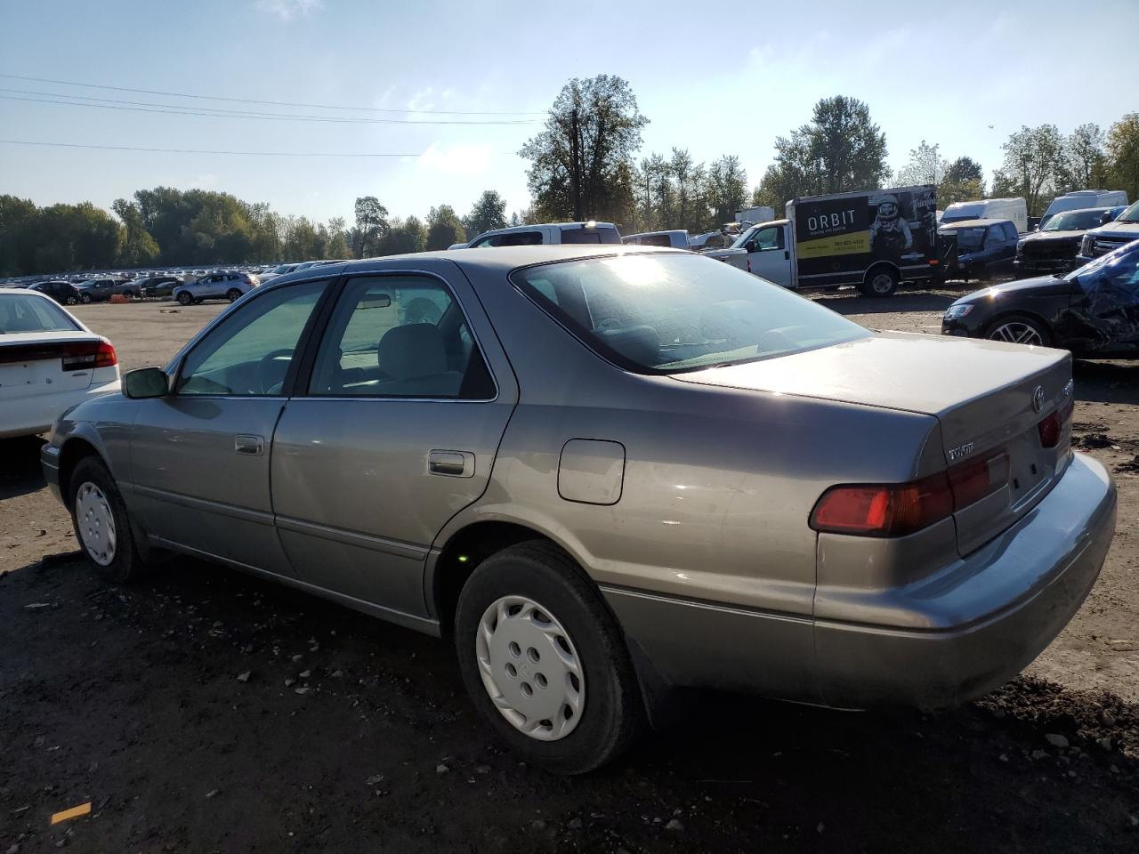 Image 2 of 1999 TOYOTA CAMRY LE 1999 with VIN JT2BG22K7X0279125