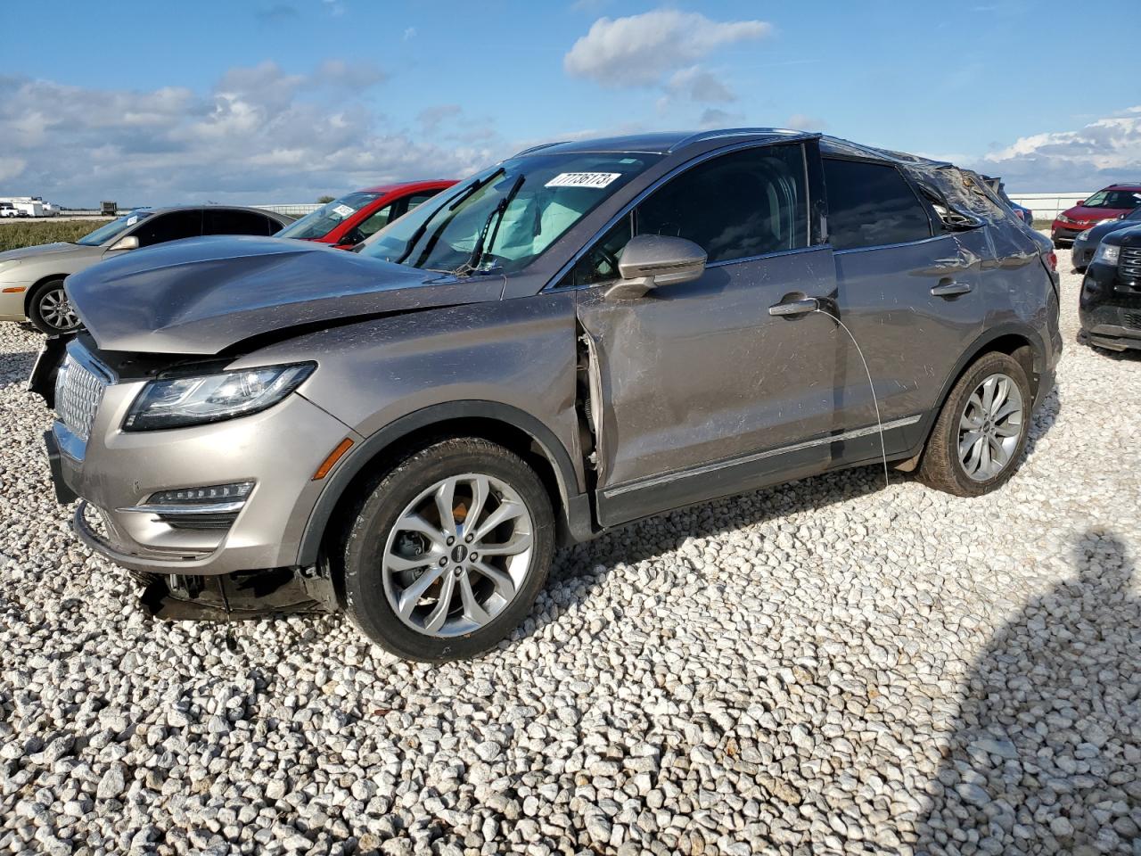 Image 1 of 2019 LINCOLN MKC SELECT 2019 with VIN 5LMCJ2C95KUL46601