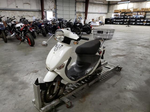 Image 2 of 2012 GENUINE SCOOTER CO. BUDDY 50 2012 with VIN RFVPAP5AXC1008925