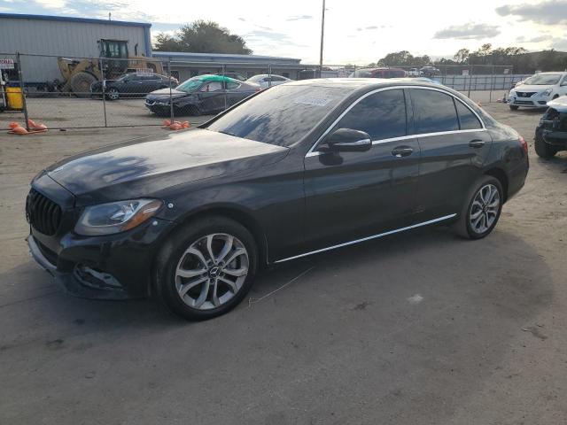 Obraz 1 z 2015 MERCEDES-BENZ C 300 4MATIC 2015 z VIN 55SWF4KB4FU000428