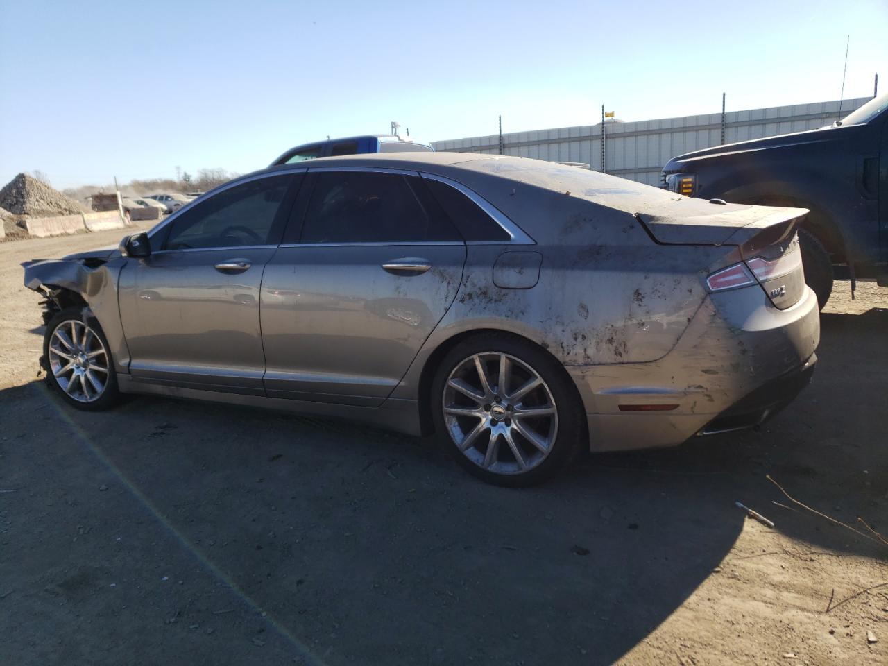 Image 2 of 2016 LINCOLN MKZ HYBRID 2016 with VIN 3LN6L2LU5GR628802