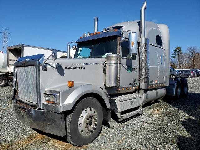 Image 2 of 2007 WESTERN STAR/AUTO CAR CONVENTIONAL 4900EX 2007 with VIN 5KJJABCK87PY54975