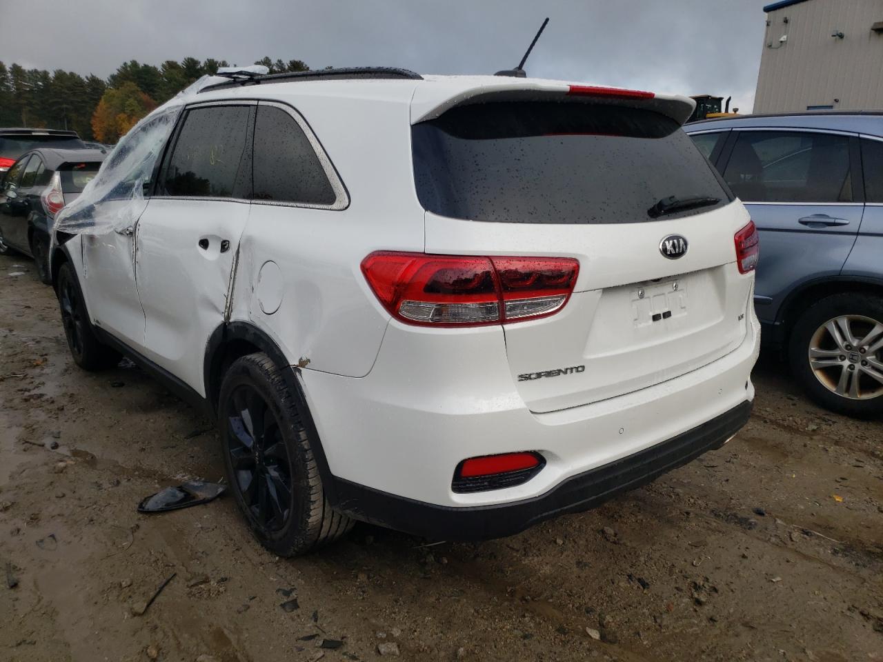 Image 3 of 2019 KIA SORENTO LX 2019 with VIN 5XYPGDA56KG587202