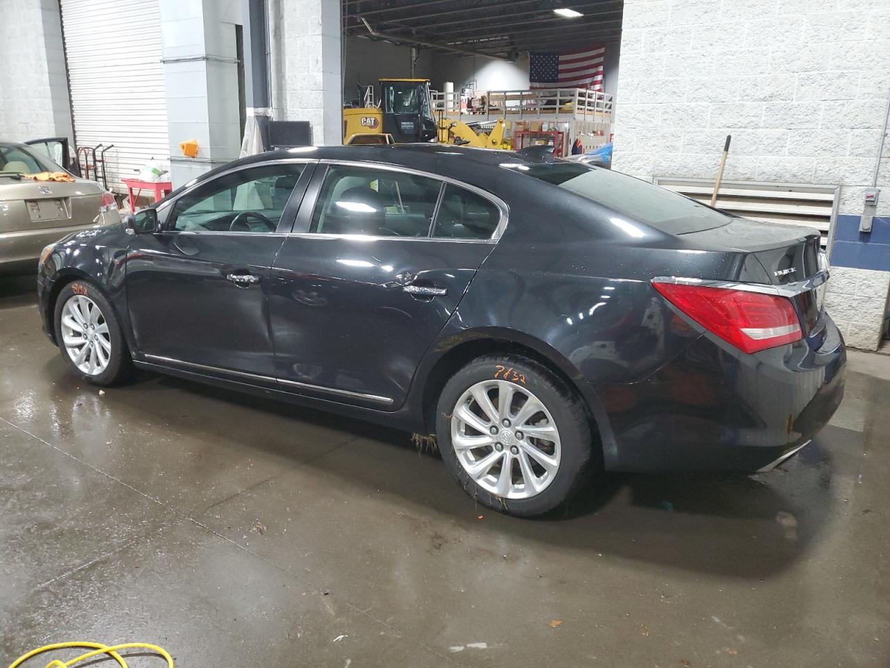 Obraz 2 z 2015 BUICK LACROSSE  2015 z VIN 1G4GB5G36FF113670