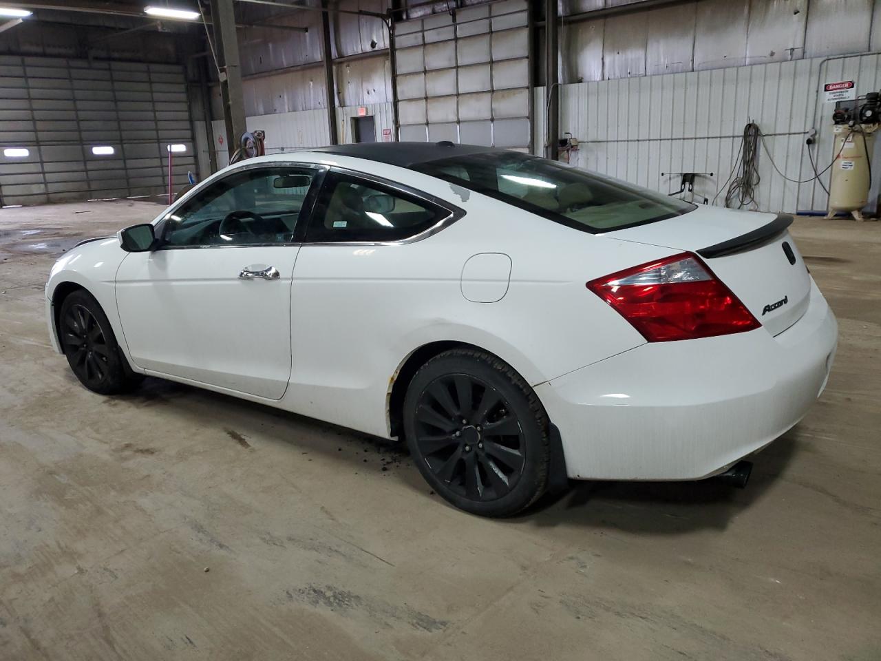 Obraz 2 z 2009 HONDA ACCORD EXL 2009 z VIN 1HGCS22859A002177