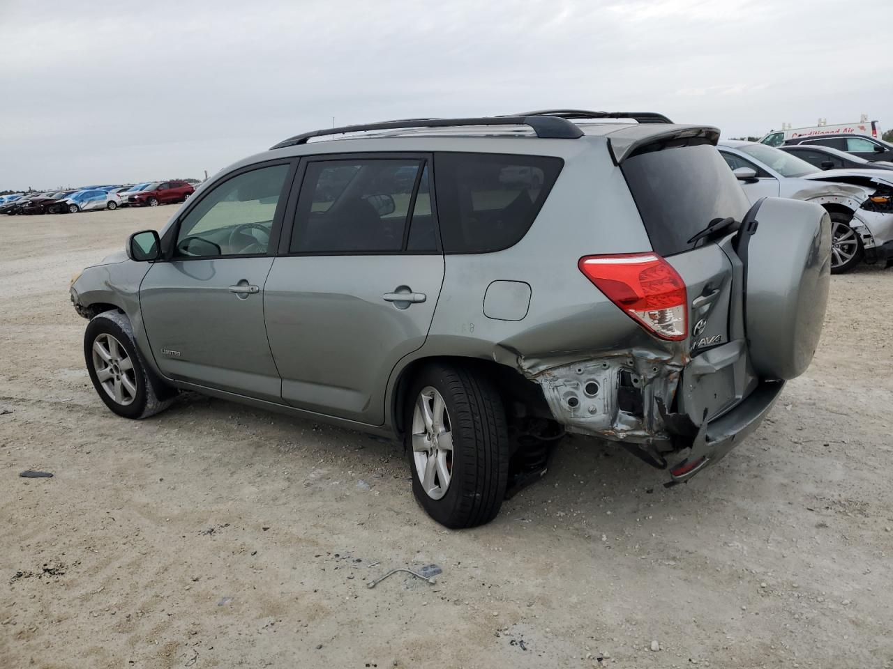 Image 2 of 2006 TOYOTA RAV4 LIMITED 2006 with VIN JTMBK31V965003151