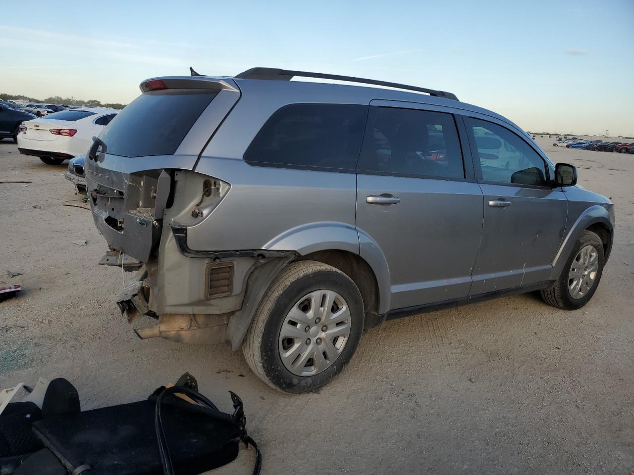 Obraz 3 z 2016 DODGE JOURNEY SE 2016 z VIN 3C4PDCAB2GT215137