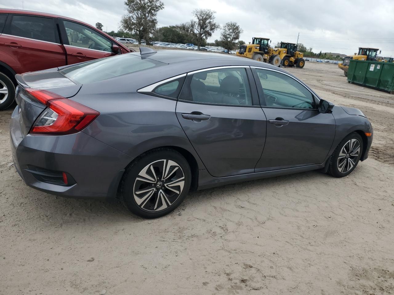 Image 3 of 2016 HONDA CIVIC EX 2016 with VIN 2HGFC1F33GH658914