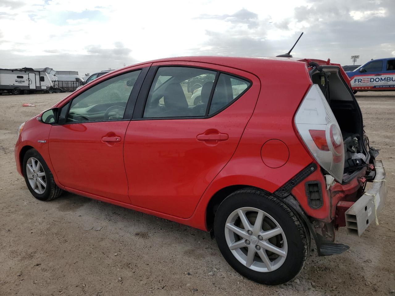 Image 2 of 2014 TOYOTA PRIUS C  2014 with VIN JTDKDTB35E1569594