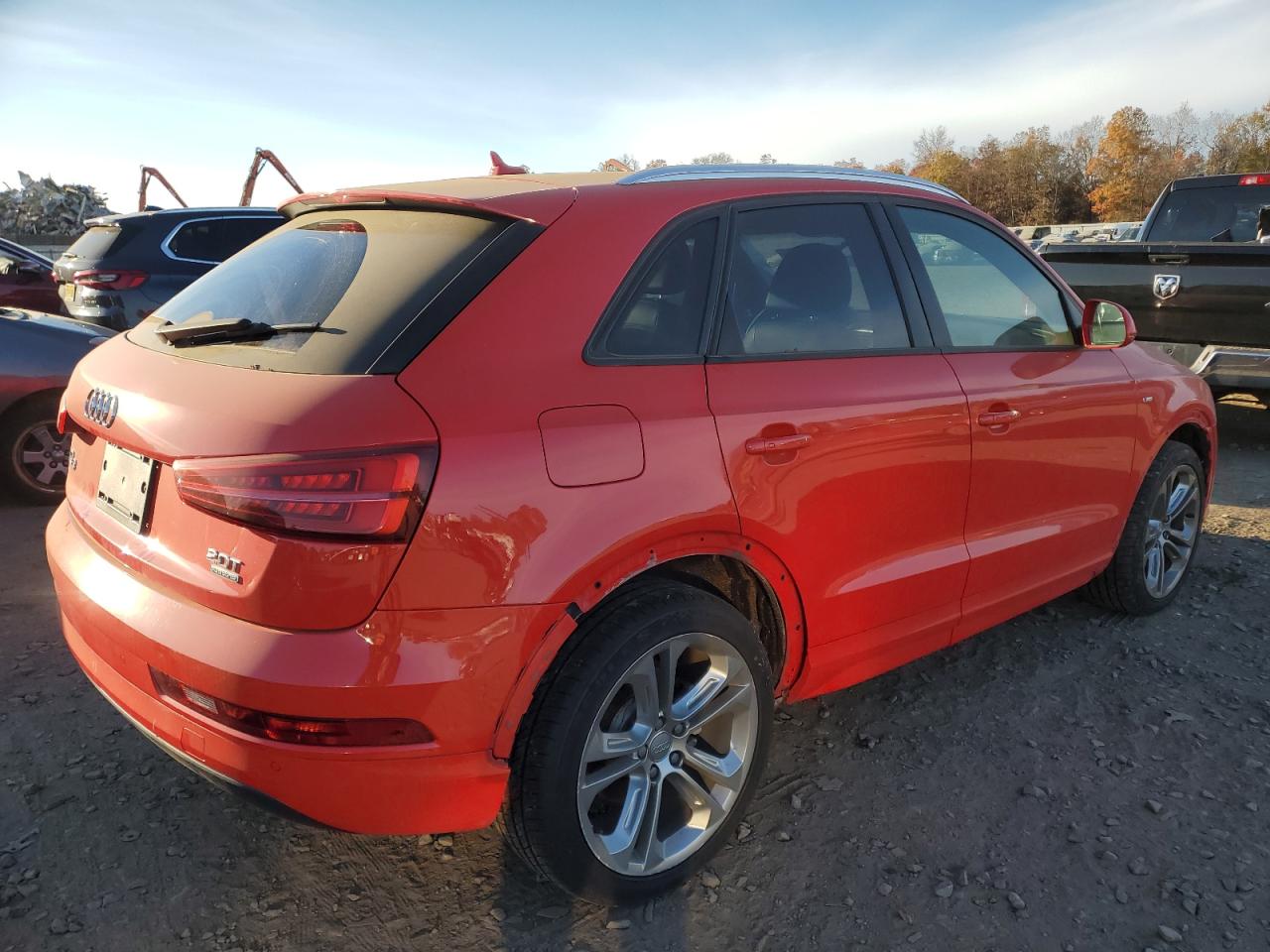 Изображение 3 2018 AUDI Q3 PREMIUM 2018 с VIN WA1ECCFS2JR018739