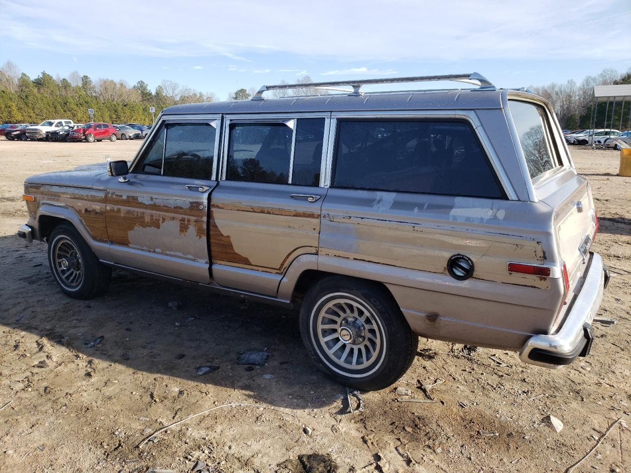 Image 2 of 1984 JEEP GRAND WAGONEER  1984 with VIN 1JCNJ15N1ET022395