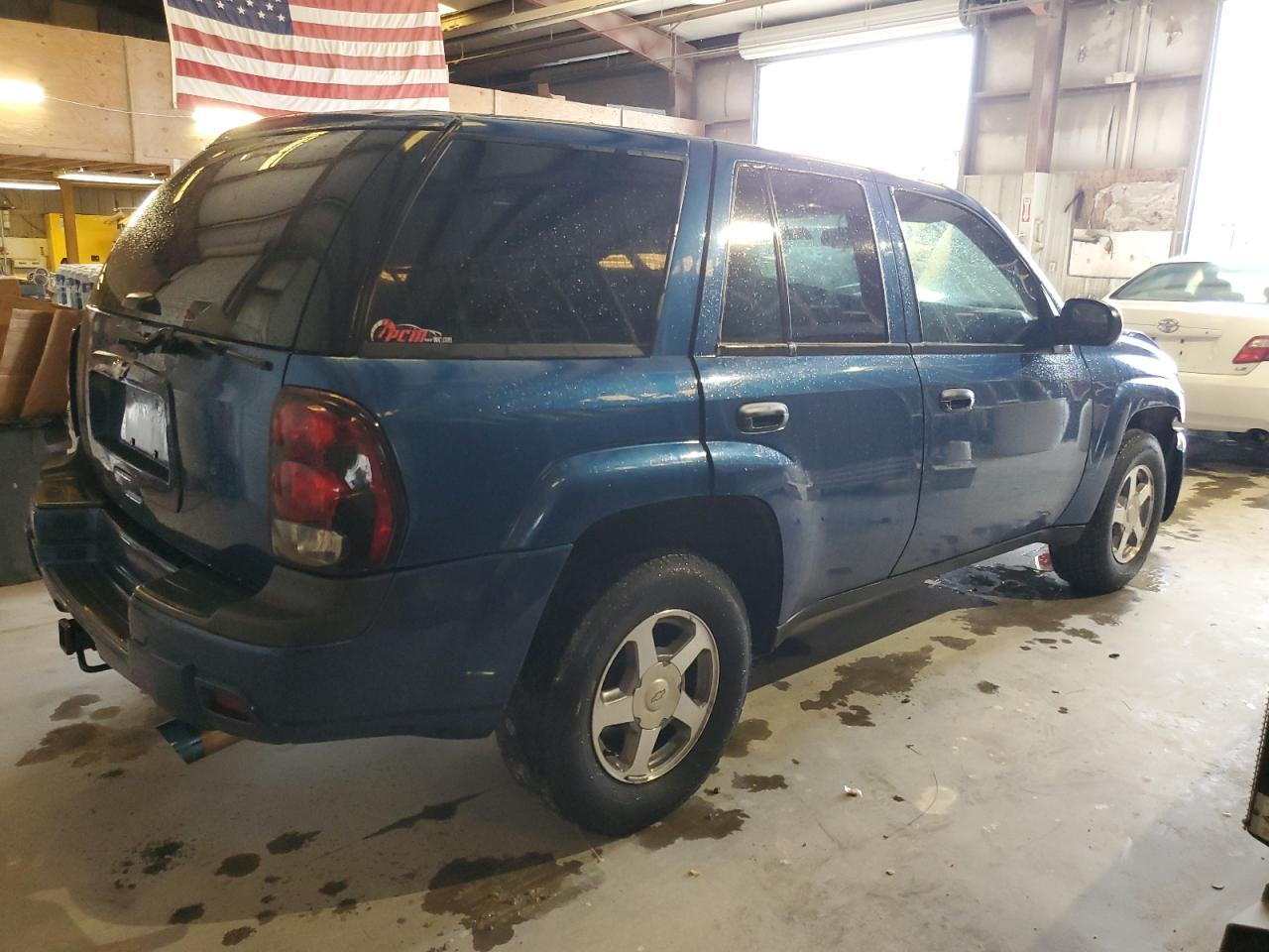 Изображение 3 2005 CHEVROLET TRAILBLAZER LS 2005 с VIN 1GNDS13S152147414