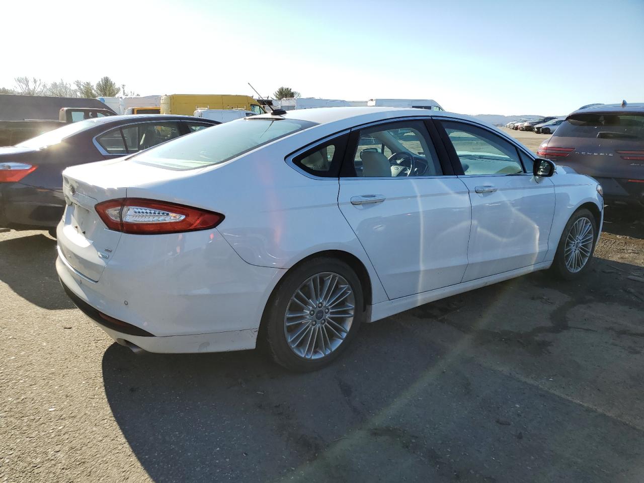 Obraz 3 z 2014 FORD FUSION SE 2014 z VIN 3FA6P0HD9ER117456