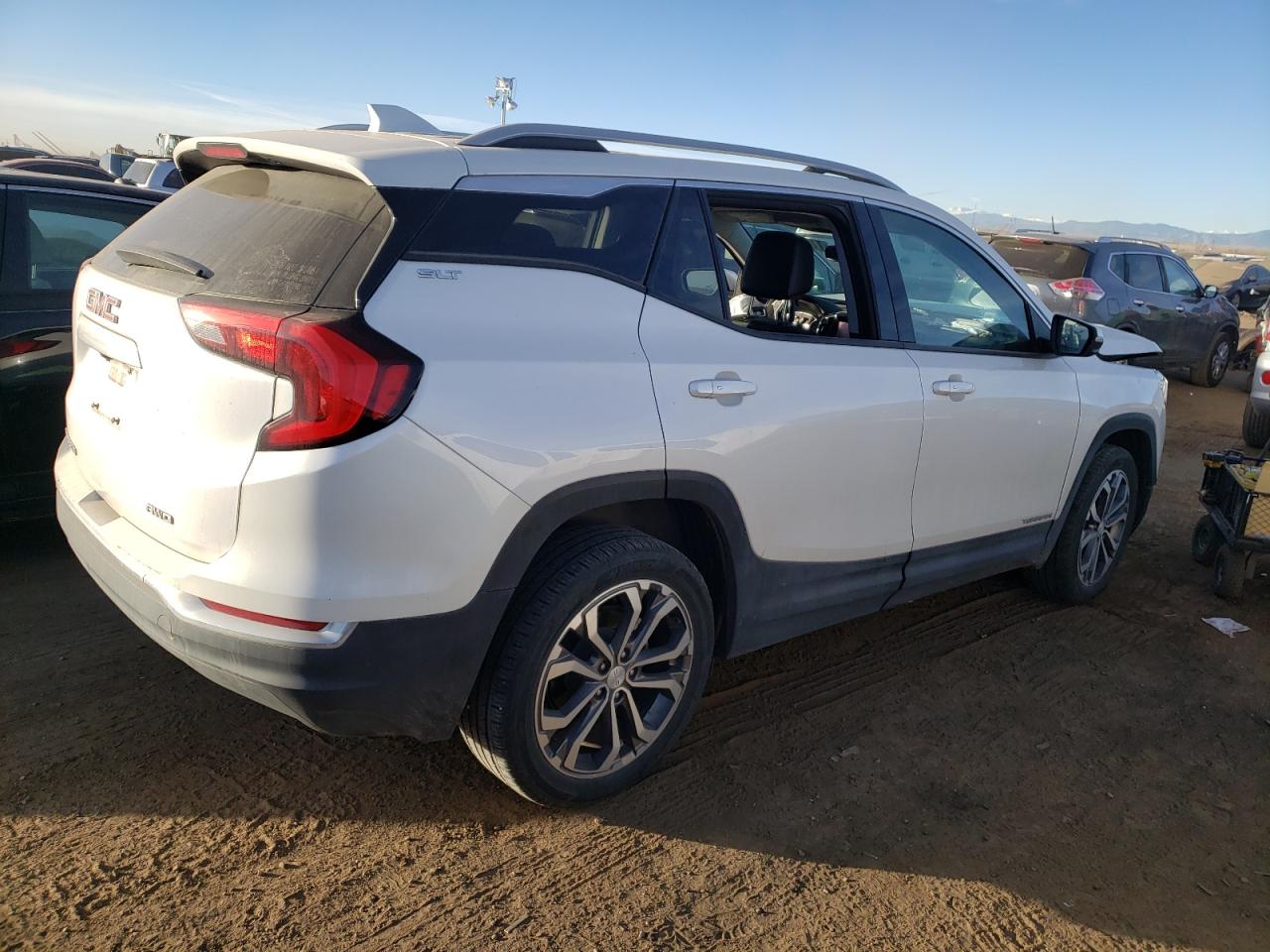 Изображение 3 2021 GMC TERRAIN SLT 2021 с VIN 3GKALVEV9ML396441