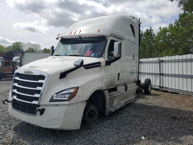 Image 2 of 2019 FREIGHTLINER CASCADIA 126  2019 with VIN 3AKJHHDVXKSKF7629