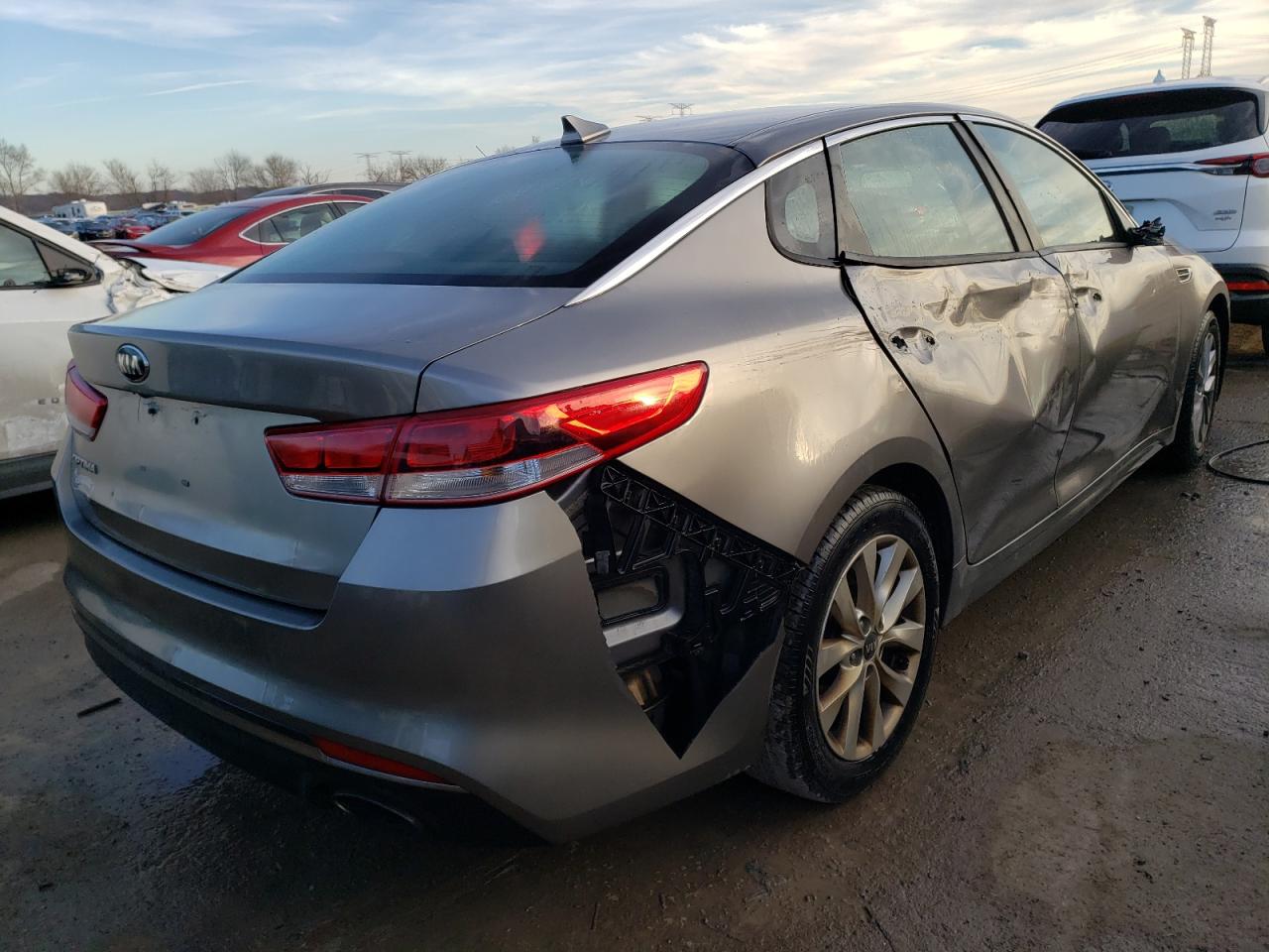 Obraz 3 z 2016 KIA OPTIMA LX 2016 z VIN 5XXGT4L39GG044333