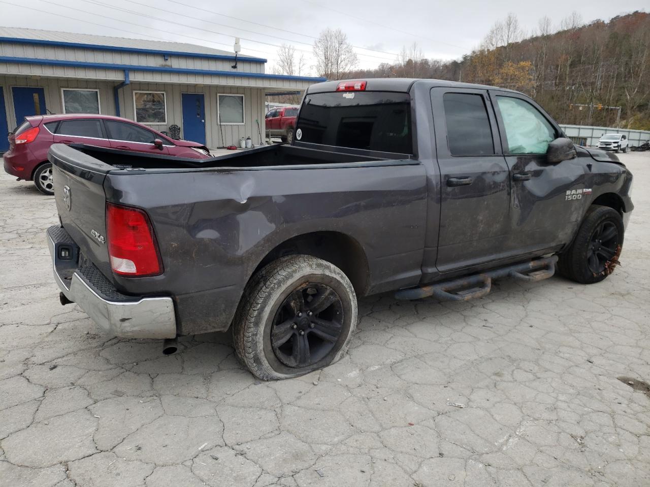 Image 3 of 2017 RAM 1500 ST 2017 with VIN 1C6RR7FT2HS792957