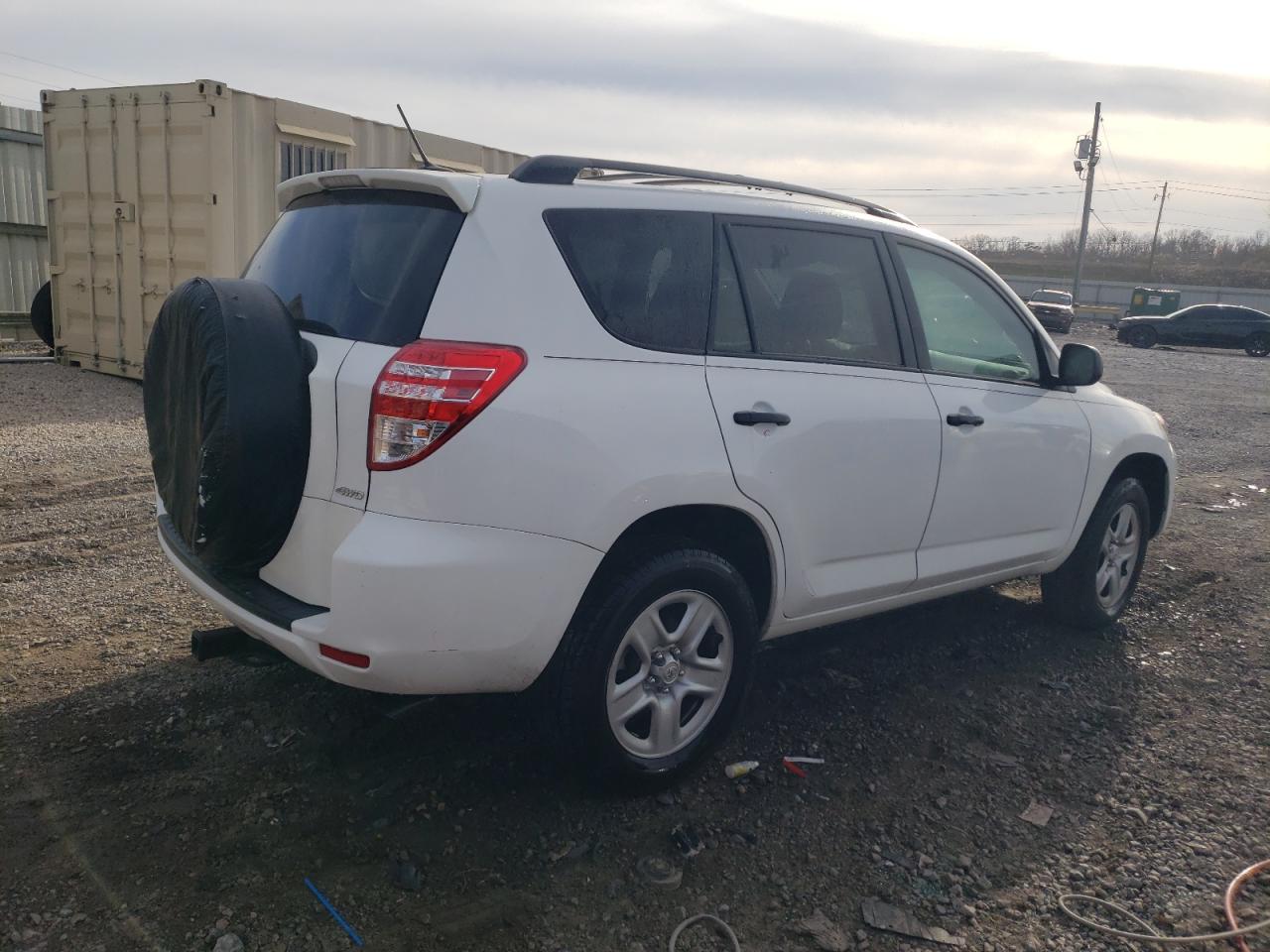 Obraz 3 z 2011 TOYOTA RAV4  2011 z VIN 2T3BF4DVXBW120892