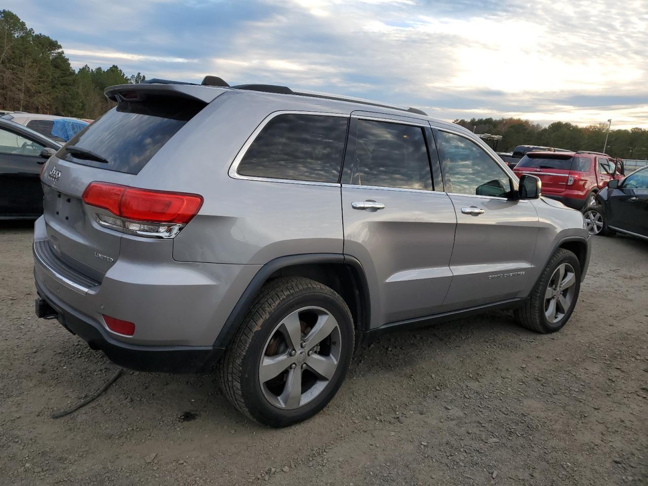 Image 3 of 2014 JEEP GRAND CHEROKEE LIMITED 2014 with VIN 1C4RJEBT0EC151127