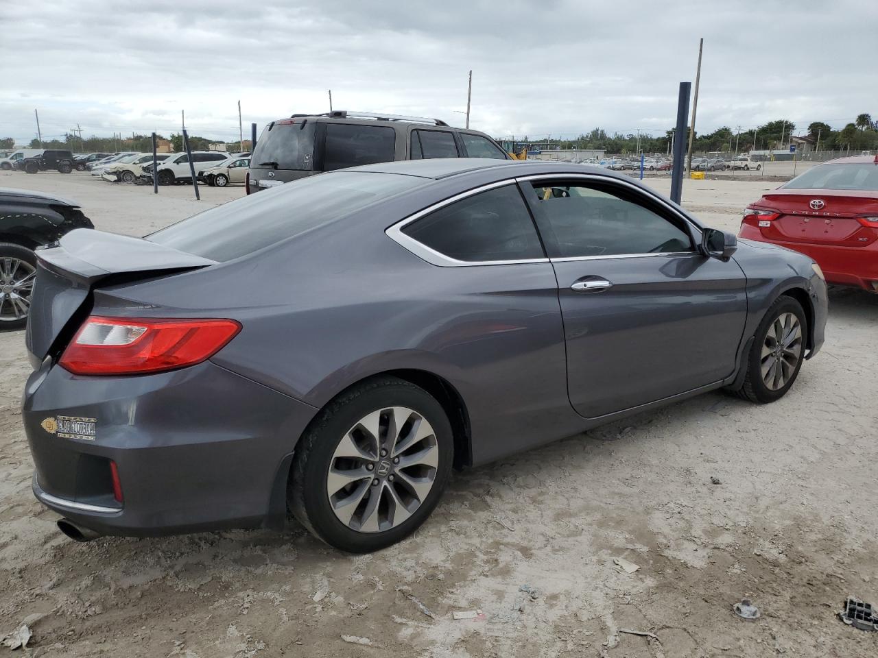 Image 3 of 2015 HONDA ACCORD EX 2015 with VIN 1HGCT1B74FA002343
