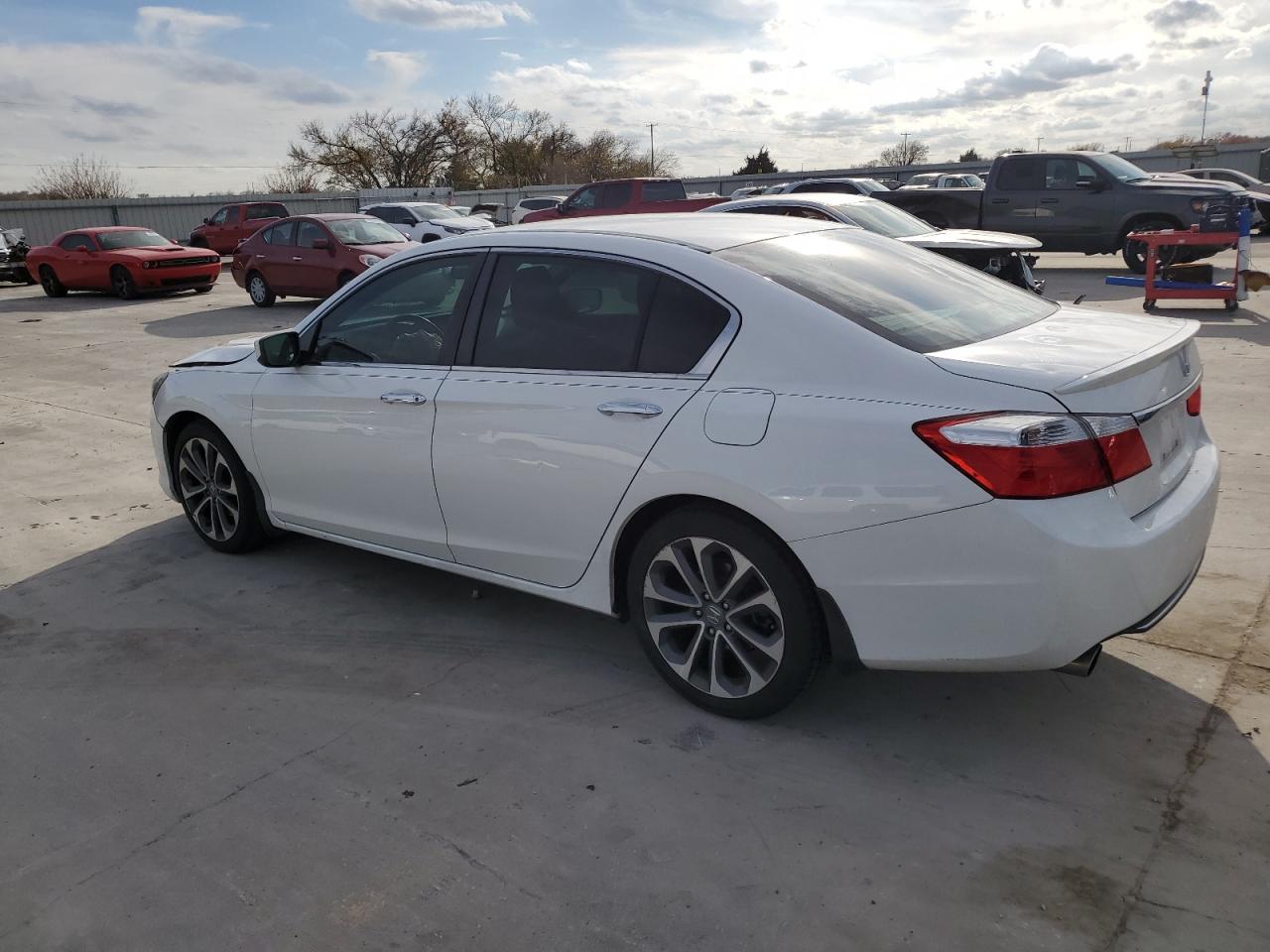 Image 2 of 2015 HONDA ACCORD SPORT 2015 with VIN 1HGCR2F58FA193567