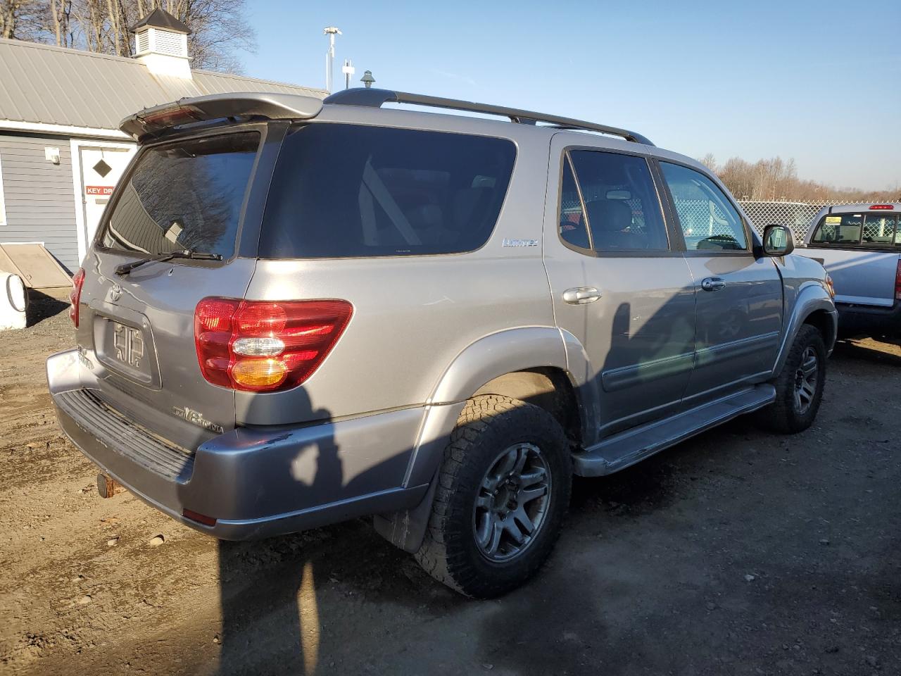 Изображение 3 2003 TOYOTA SEQUOIA LIMITED 2003 с VIN 5TDBT48A83S143638