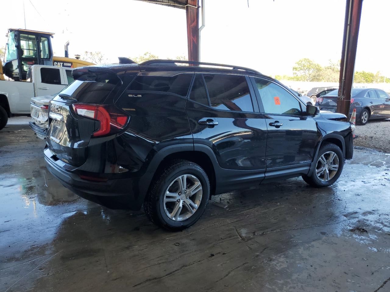 Изображение 3 2023 GMC TERRAIN SLE 2023 с VIN 3GKALTEG2PL214489
