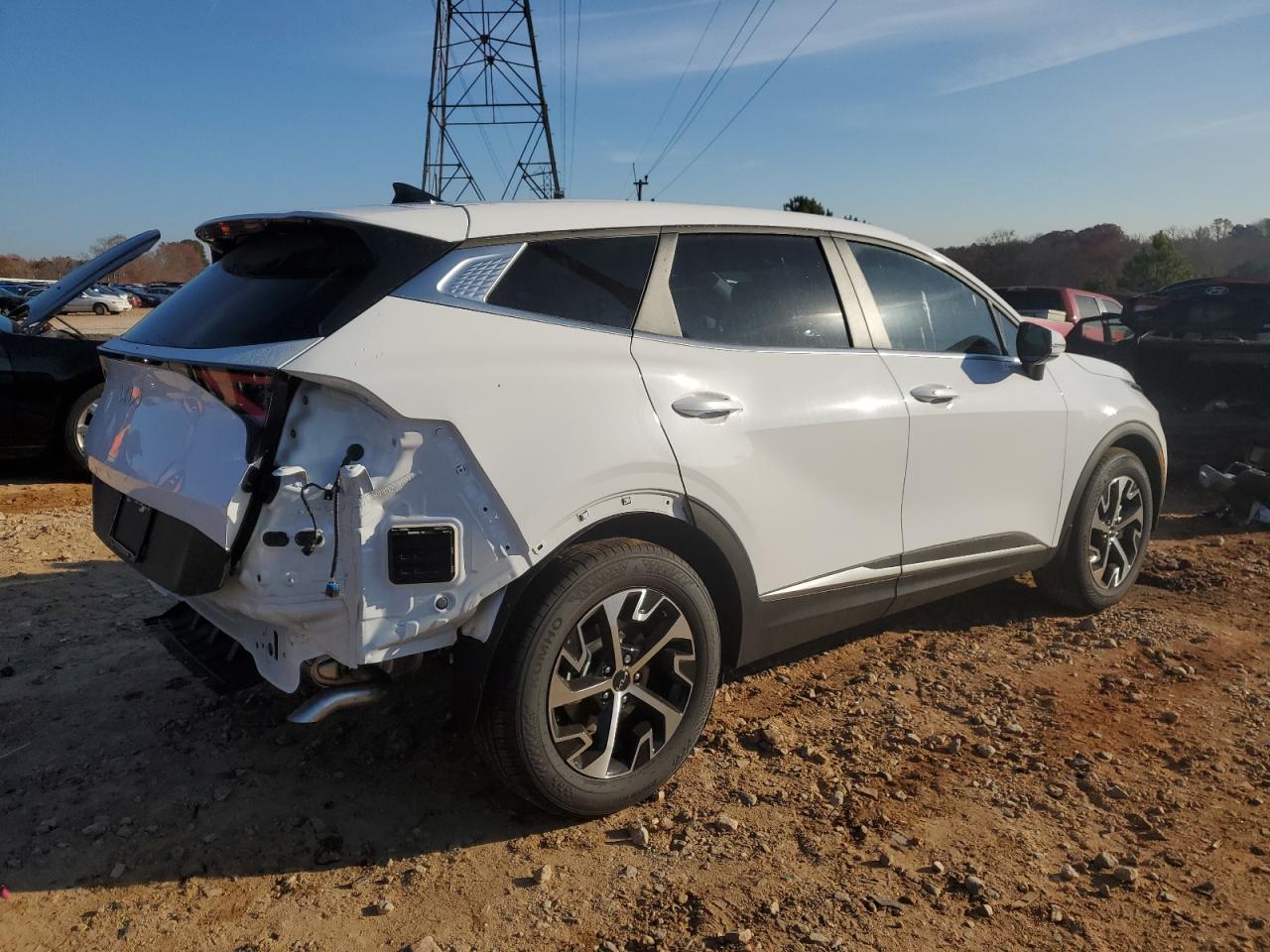Image 3 of 2023 KIA SPORTAGE EX 2023 with VIN 5XYK33AF7PG137719
