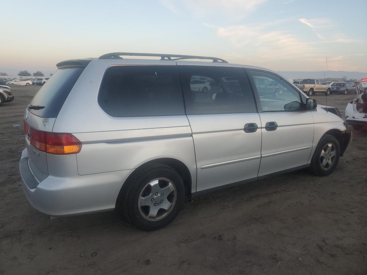Изображение 3 2002 HONDA ODYSSEY LX 2002 с VIN 2HKRL18582H521848